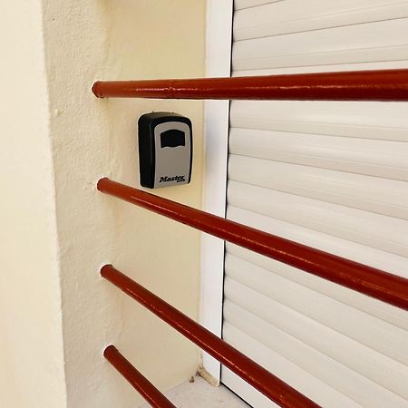 Apartamento Vistamar เนร์คา ภายนอก รูปภาพ