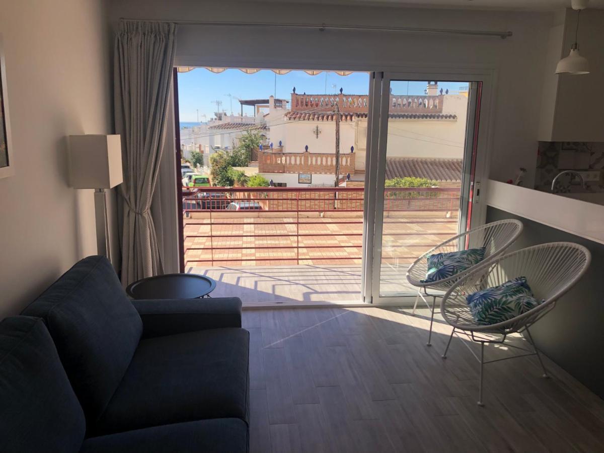 Apartamento Vistamar เนร์คา ภายนอก รูปภาพ